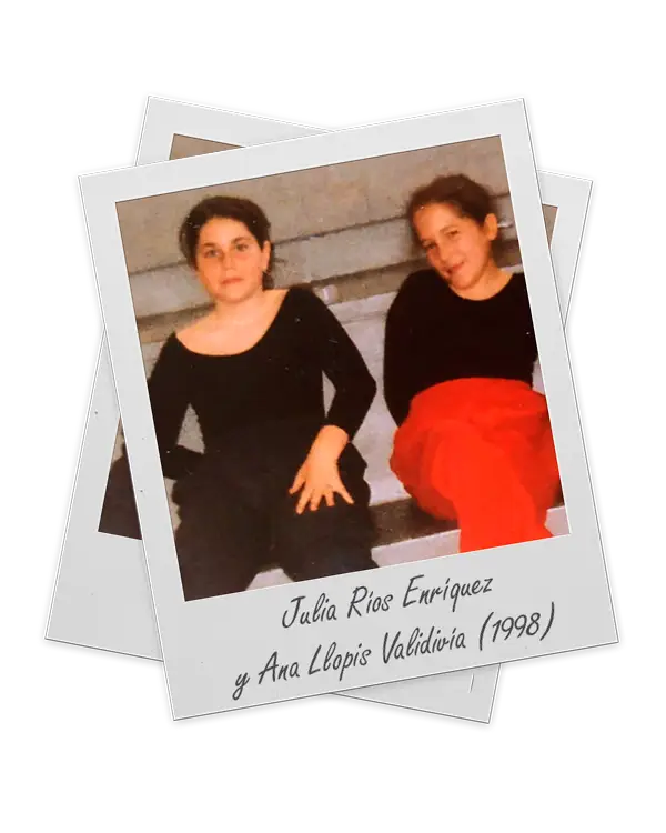 Traductoras juradas. Julia Ríos Enriquez y Ana Llopis Valdivia